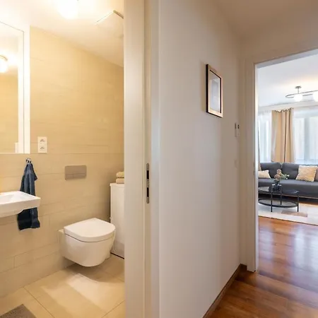 The Bright And Cozy Hideaway 아파트 *