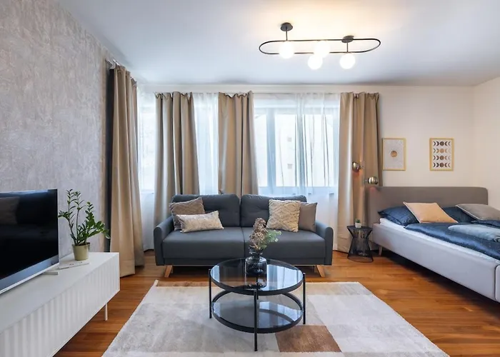The Bright And Cozy Hideaway Praha